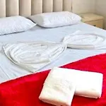 Clearwater Sea View 11 Minutes To Center 3 Minutes To * Vlorë