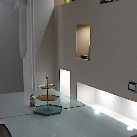 Clearwater Sea View 11 Minutes To Center 3 Minutes To Apartment Vlore