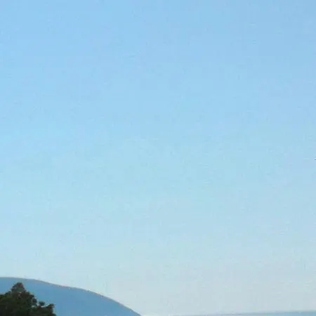 Apartment Clearwater Sea View 11 Minutes To Center 3 Minutes To Vlore
