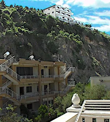 Clearwater Sea View 11 Minutes To Center 3 Minutes To Appartamento Vlorë
